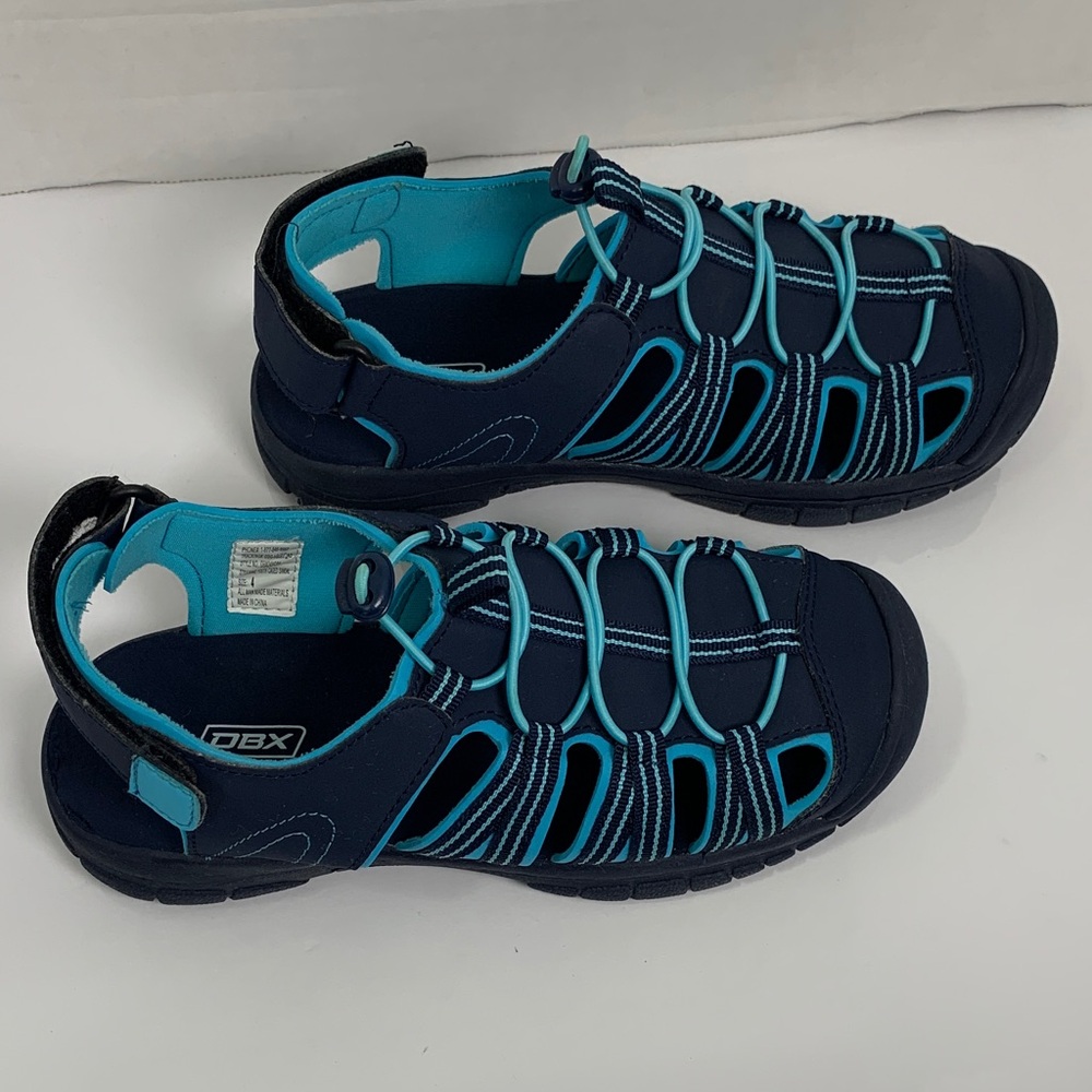 DBX Caged Big Kid Sandals Size 4